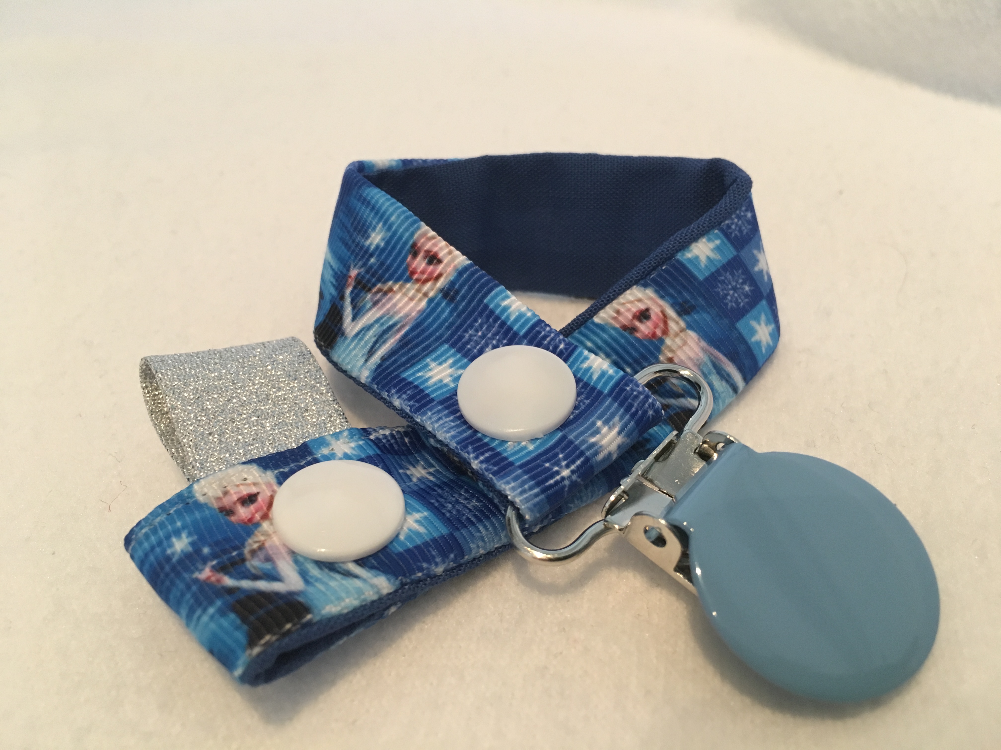 Attache tétine reine des neiges accessoiresbebe par creabb