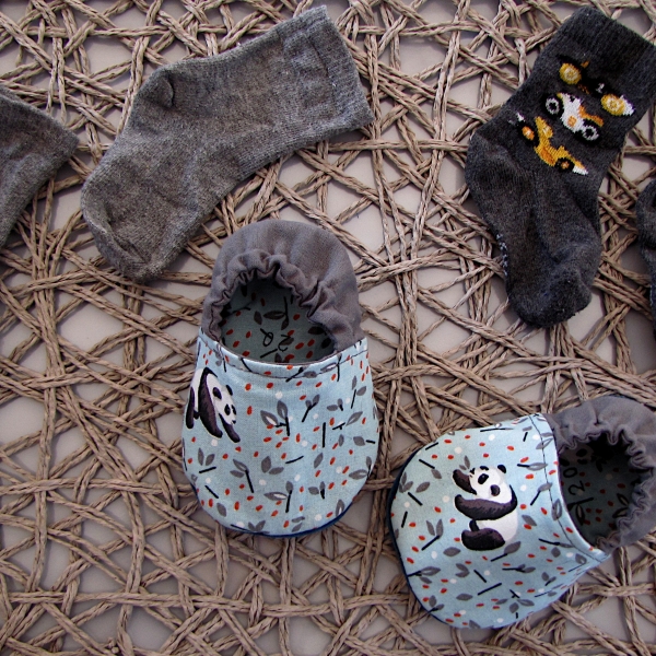 Chaussons - chaussons chaussettes souples motricité en coton avec une  semelle cuir anti-dérapant pour bébé enfant, chaussons de naissance : par  manuerevaconfection