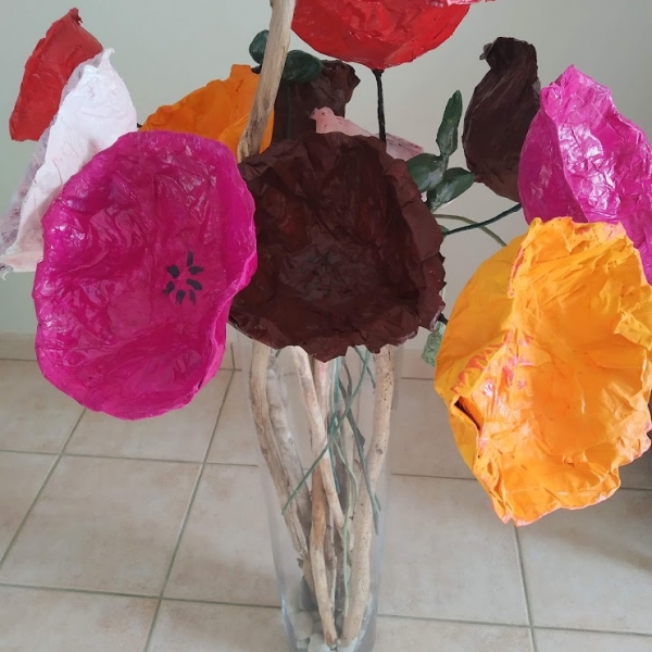 Fleur geante rouge, fait main, papier mâché, fleurs éternelle, à offrir ou  pour sa décoration : accessoires-maison par lartcreatifdevero
