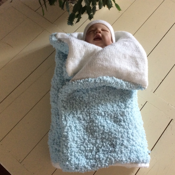 Petite couverture naissance pour bébé tricotée en laine Sport de