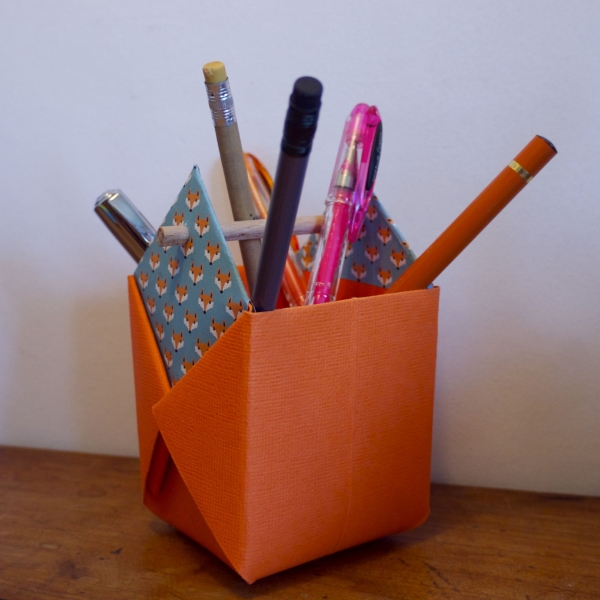Pot à crayon en papier bureau enfant : accessoires-enfant par