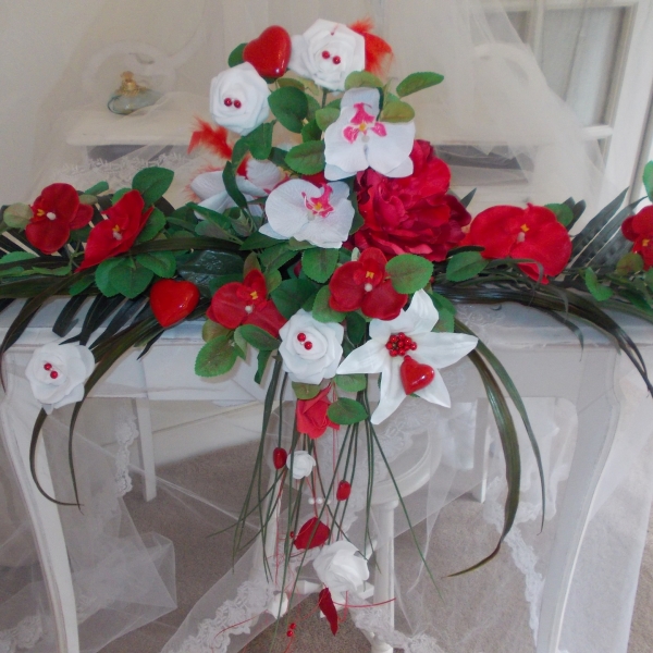 Centre de table d honneur artificiel mariage fleur rouge et blanc :  accessoires-autres-accessoires par mariage