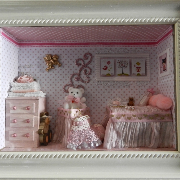 vitrine miniature, chambre jeune fille, décoration, maison de