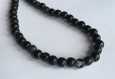 30 perles rondes en porcelaine noires 6 mm -