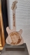 Johnny hallyday, gravure sur guitare personnalisable faite main en bois.