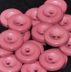 B62a4r / mercerie boutons plastique rose 22mm vendus à l'unité
