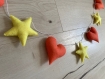 Guirlande coeurs et étoiles. décoration chambre bébé