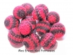 2 perles crochet 20mm rouge et noir perles acrylique recouverte de coton au crochet 