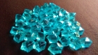 Sachet de 50 gros acrylique cristaux bleu de glace pour décoration 