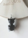 Pendentif perle souris noir et blanc en verre 28x20 mm 