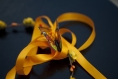Couronne de fleurs cheveux modèle papillons déclinée en jaune