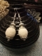 Boucles perles de lave blanche crochets argent 925