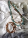Collier bouddha assorti avec  son bracelet marron turquoise double rangs perles bois et métal