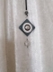 Collier long camaïeu gris argenté, pendentif carré en bois résiné fait main