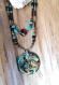 Collier multicolore marron turquoise, grand pendentif 65mm et perles