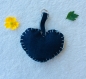 Porte clés - bijoux de sac : récupcoeur, coeur en jean, ruban et perle fleur