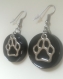 Boucles d'oreilles résine noire et pendentif argenté patte de chat chien