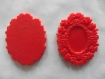 Lot 2 médaillons résine rouge 50 mm x 40 mm supports de camée cabochon de 18 x 25 mm, cadre, baroque, broche, scrapbooking, embellissement