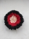 Juju hat intérieur blanc contour rouge puis noir de 60 cm
