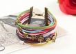 Bracelet multi-rangs avec cordons multicolores et petits renards métalliques