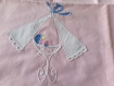 Drap de berceau ou couffin  + taie,  75x 130cm en coton rose,  broderie et incrustation