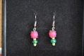 Boucles d'oreilles colorées fantaisie avec perles roses et vertes