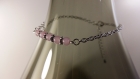 Br-08-bracelet couleur argent et perles roses