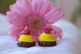 Boucles d'oreilles gâteaux vanille avec roses