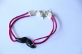 Bracelet moustache noire avec cordons roses