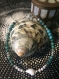 Bracelets en perles de turquoise, coquillages et fermoir argent.