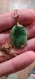Pendentif avec un jade nephrite vert naturel