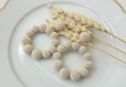 Boucles d'oreilles gabrielle (petit modèle) créoles perles fil coton beige clair - esprit vintage