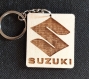 Porte clés suzuki en bois de tilleul personnalisé