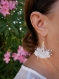 Boucles d'oreille pendantes bouquet de fleurs stabilisées