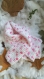 Echarpe fillette en laine chenille , blanche et rose .toute en douceur