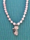 Collier 46 cm perles et chat en quartz rose naturel pendentif 5 cm