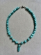 Collier 46 cm perles et pendentif pierres naturelles turquoises.