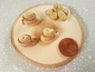 Miniature crèche de noël - sacs provisions - olives - farine - blé