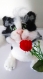 Chat tango feutré blanc et noir avec sa rose pièce unique décorative
