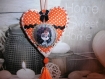 Coeur orange avec squelette pour halloween