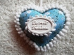 Coeur en tissu bleu avec inscription esprit bohême en plâtre