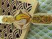 Bracelet brodé et tissu liège, jaune doré