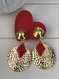 Boucles d'oreilles à clips en métal doré, sequin et losange émail rouge