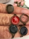 Set de 5 bagues métal bronze et émail noir, rouge, noisette