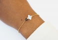 Bracelet femme délicat / chaîne fine trèfle en nacre et  perle semi-précieuse /cadeau femme /doré à l 'or fin