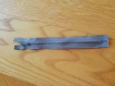 Fermeture zip grise 18 cm