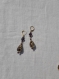 Boucles d'oreilles bohème chic, perles verre inclusions, style murano aubergine et doré avec facettes assorties. 60 mm.