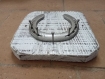 Porte clefs vintage industriel  _ fer à cheval _ neuf_ bronze et blanc _ fait main