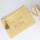 Pochette de couleur à pompon pour femme avec écriture : mon petit bazar