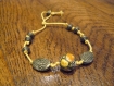 Bracelet fil coton ciré jaune, perles en pierre et métal bronze